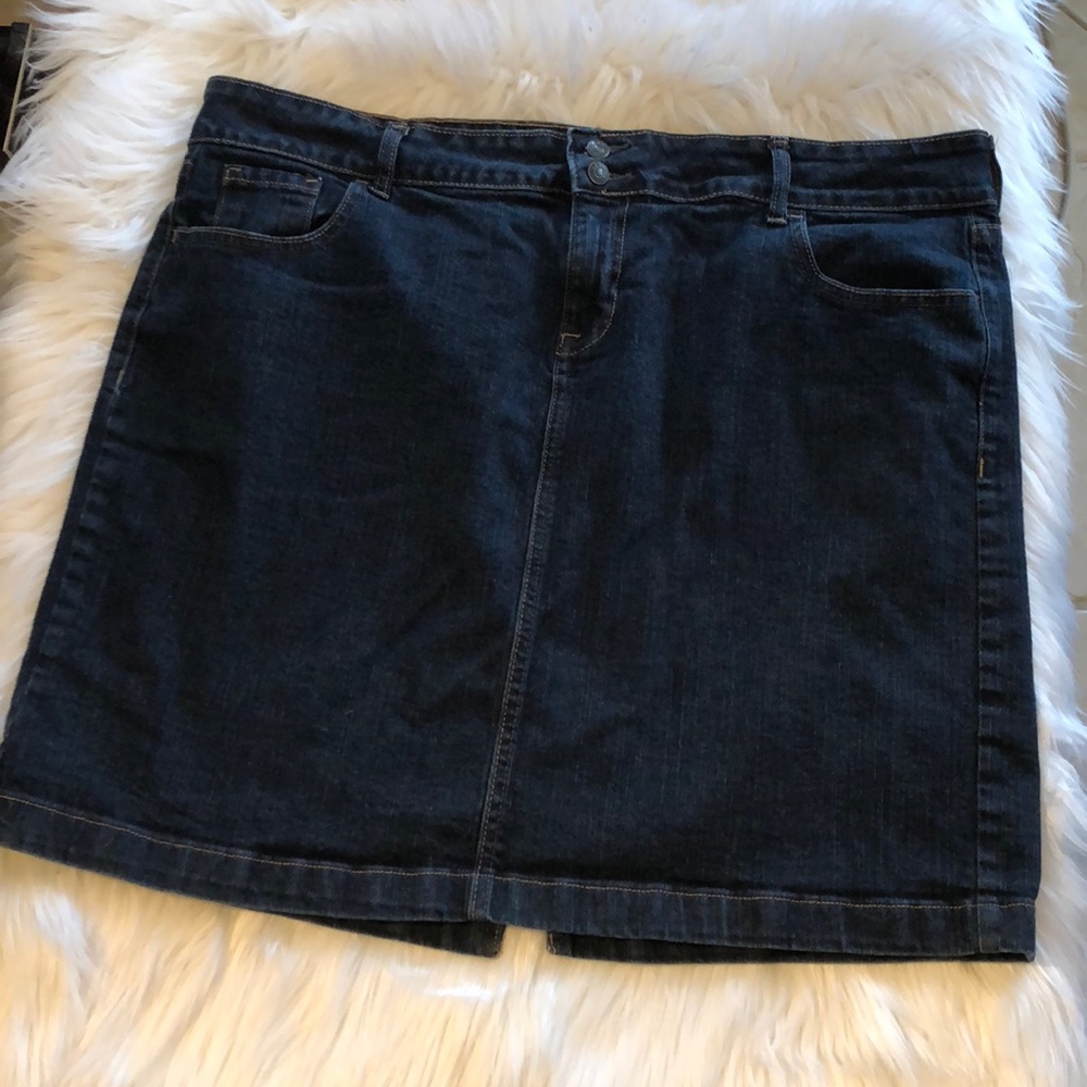 ☀️Old Navy Petite Jean Skirt 18